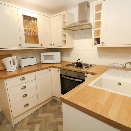 1 Sunnybank, Holiday home *